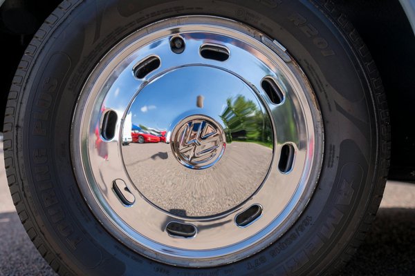 Découvrez les Meilleures Marques de Verre de Sécurité pour Véhicules